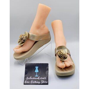 NWT FitFlop Women's Gold Leather Florrie Toe-Post Sandals Size 7 2696
